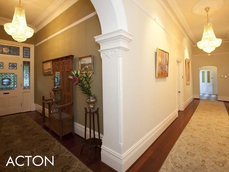 20 Freshwater Parade, Claremont WA 6010
