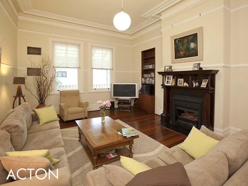 20 Freshwater Parade, Claremont WA 6010
