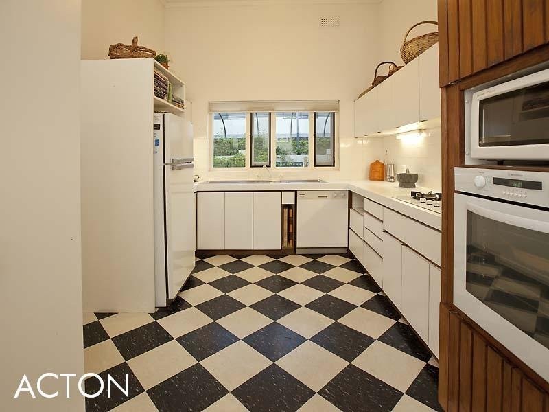 20 Freshwater Parade, Claremont WA 6010