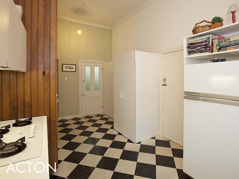 20 Freshwater Parade, Claremont WA 6010
