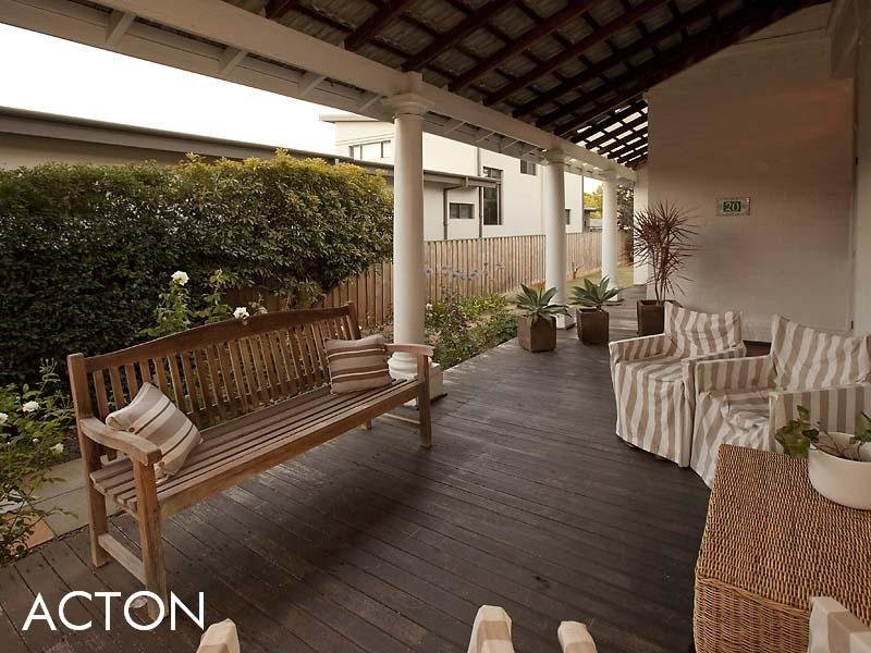 20 Freshwater Parade, Claremont WA 6010