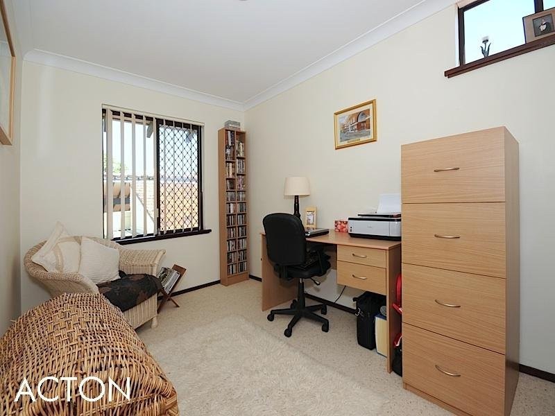 2/11 Airlie Street, Claremont WA 6010