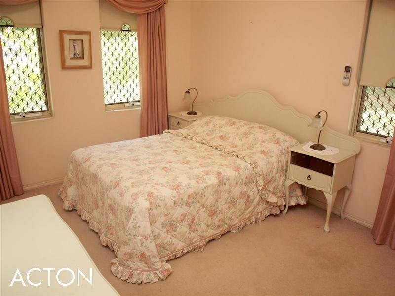 2/3 Doonan Road, Nedlands WA 6009