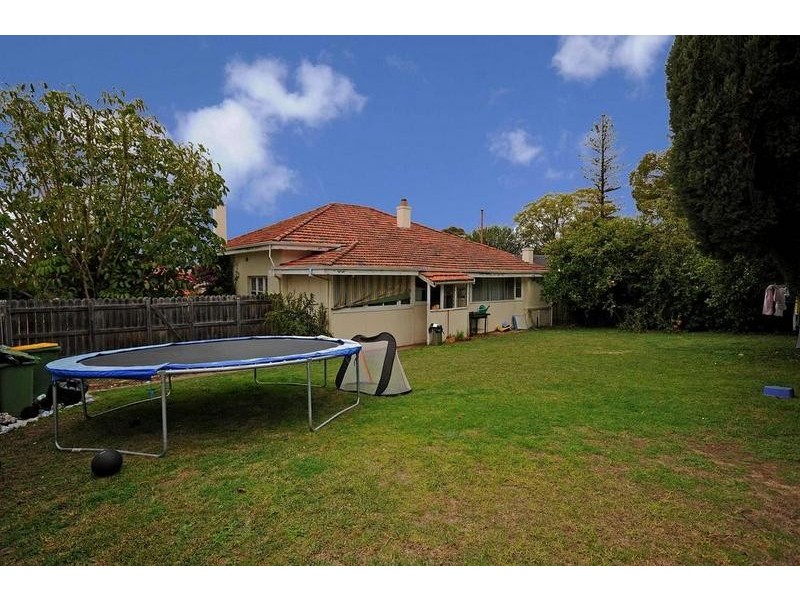 83 Bruce Street, Nedlands WA 6009