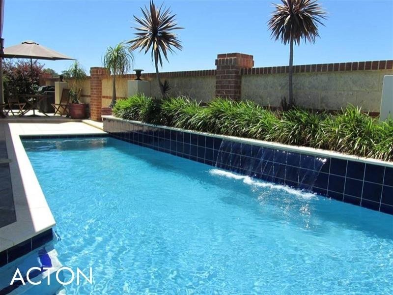 15 Van Kleef Circuit, Mount Claremont WA 6010