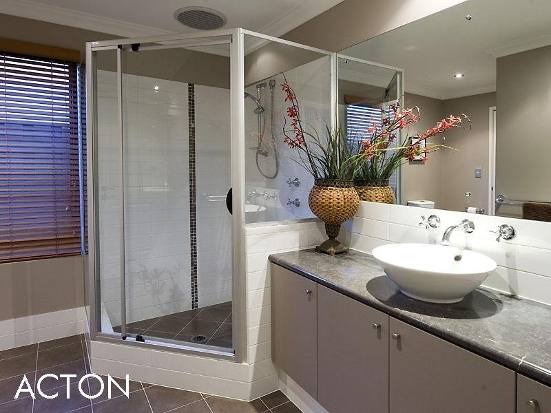 15 Van Kleef Circuit, Mount Claremont WA 6010