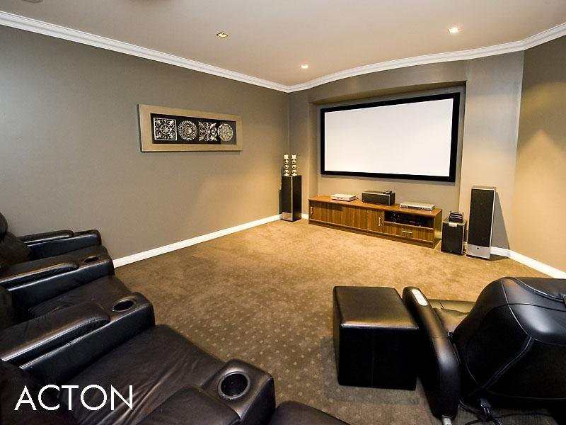 15 Van Kleef Circuit, Mount Claremont WA 6010