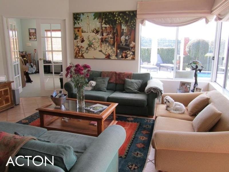 18 Blenheim Lane, Mount Claremont WA 6010