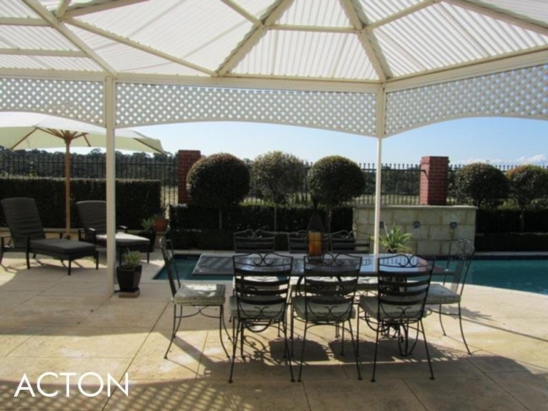 18 Blenheim Lane, Mount Claremont WA 6010