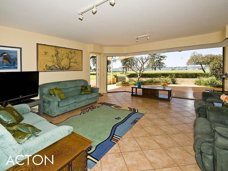 6/20 The Avenue, Crawley WA 6009