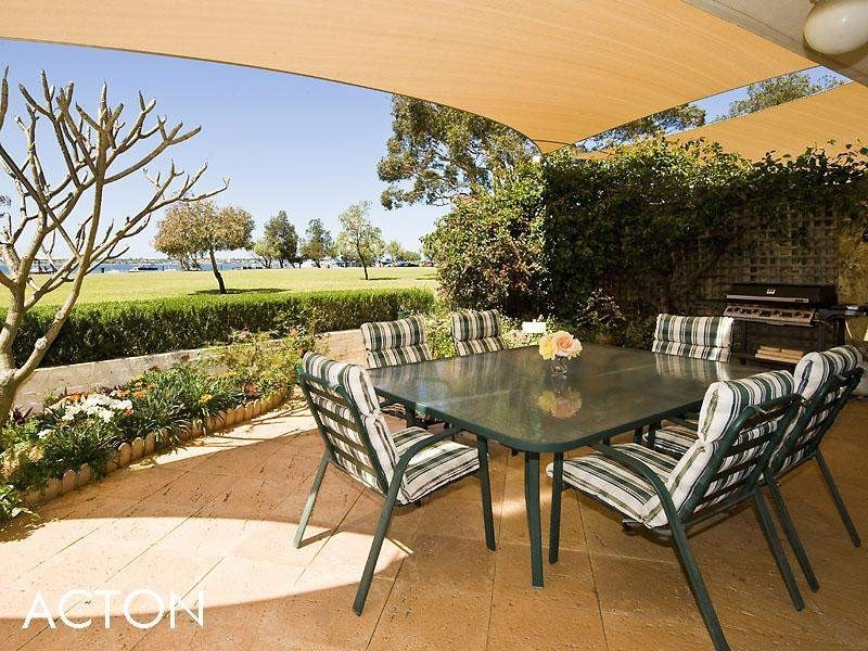 6/20 The Avenue, Crawley WA 6009