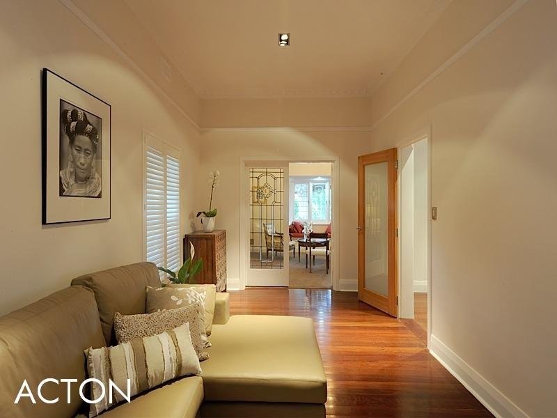 15 Leon Road, Dalkeith WA 6009