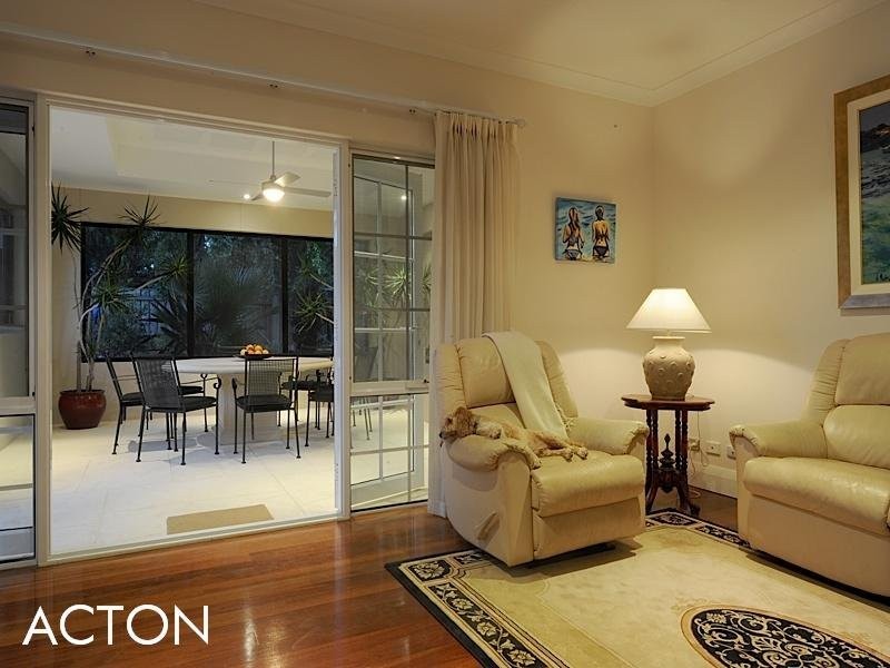 15 Leon Road, Dalkeith WA 6009