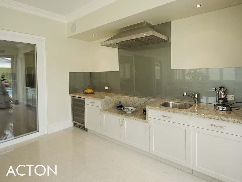 72 Waratah Avenue, Dalkeith WA 6009