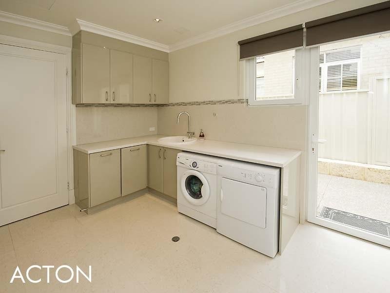 72 Waratah Avenue, Dalkeith WA 6009