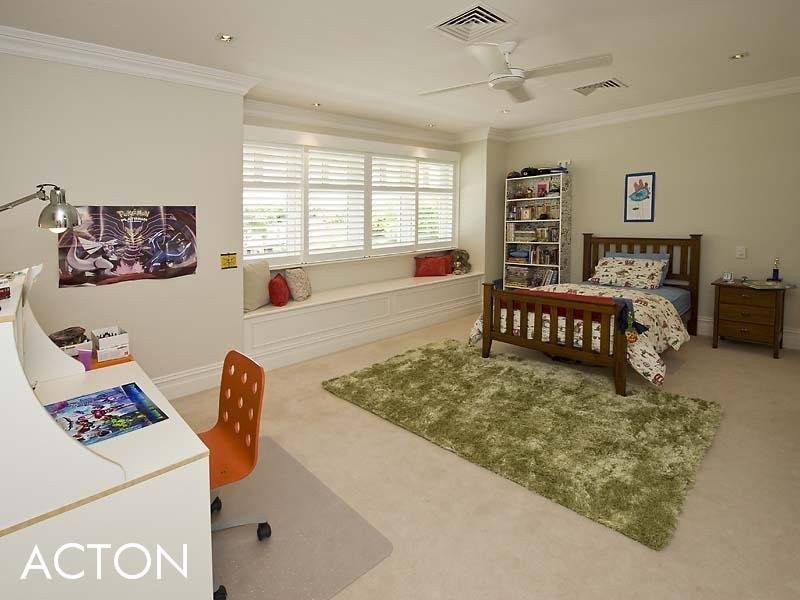 72 Waratah Avenue, Dalkeith WA 6009