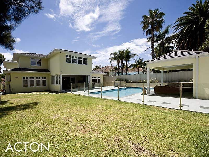 72 Waratah Avenue, Dalkeith WA 6009