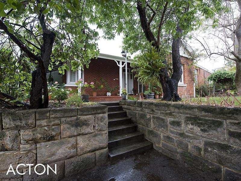 19 Johnston Street, Peppermint Grove WA 6011