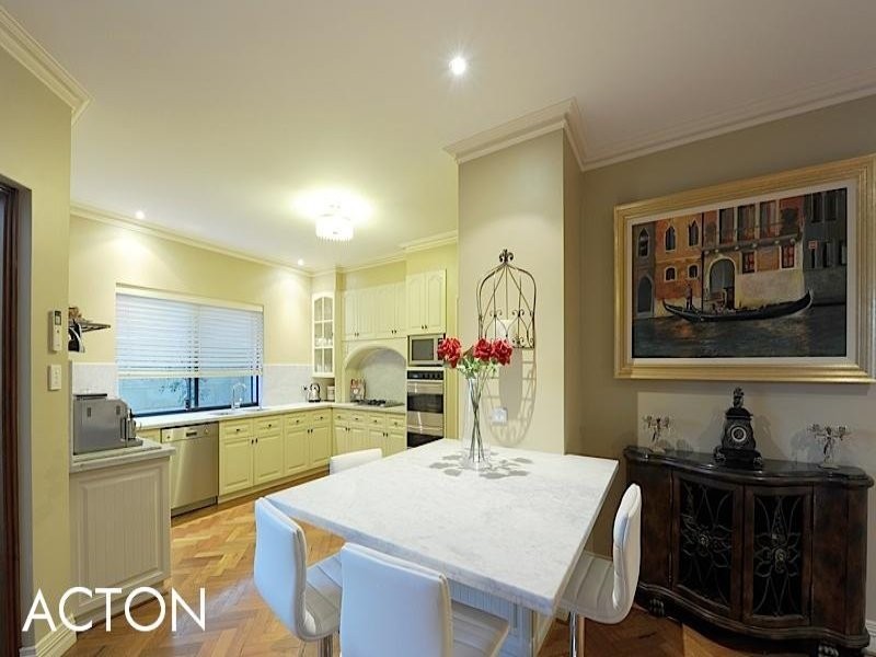 4 Northwick Parade, Mount Claremont WA 6010