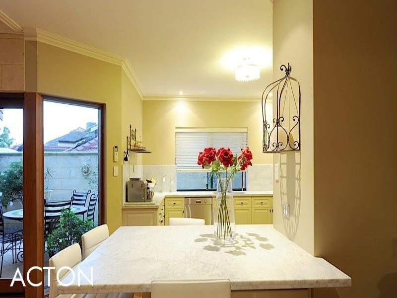 4 Northwick Parade, Mount Claremont WA 6010