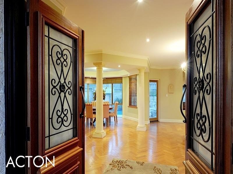 4 Northwick Parade, Mount Claremont WA 6010