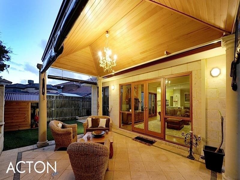 4 Northwick Parade, Mount Claremont WA 6010