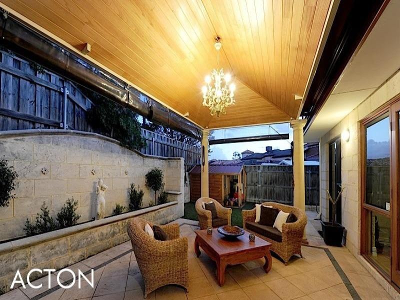 4 Northwick Parade, Mount Claremont WA 6010