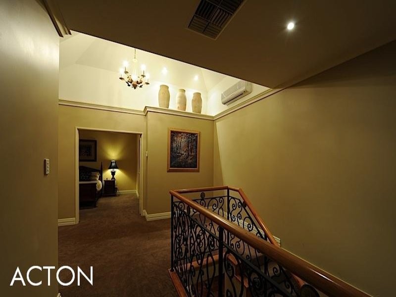 4 Northwick Parade, Mount Claremont WA 6010