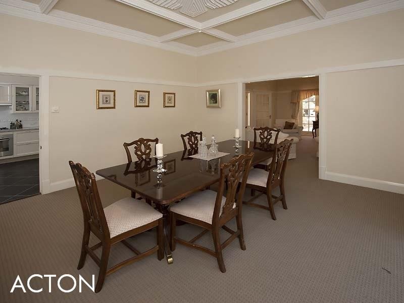 70 Waratah Avenue, Dalkeith WA 6009