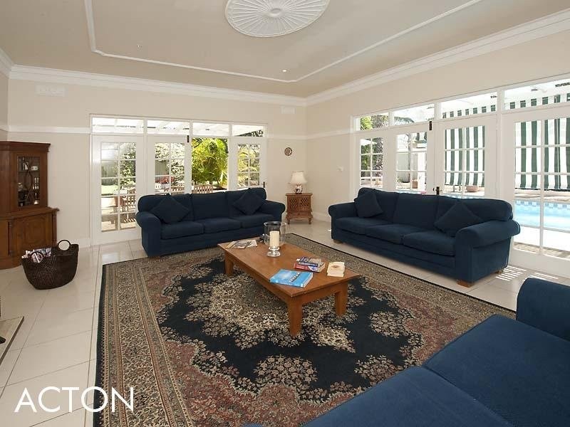 70 Waratah Avenue, Dalkeith WA 6009