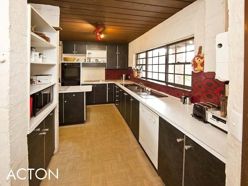 100 Archdeacon Street, Nedlands WA 6009