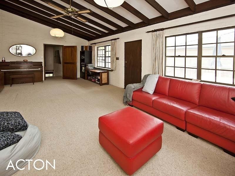 100 Archdeacon Street, Nedlands WA 6009