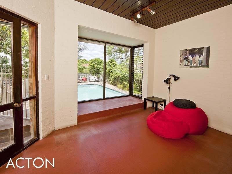 100 Archdeacon Street, Nedlands WA 6009