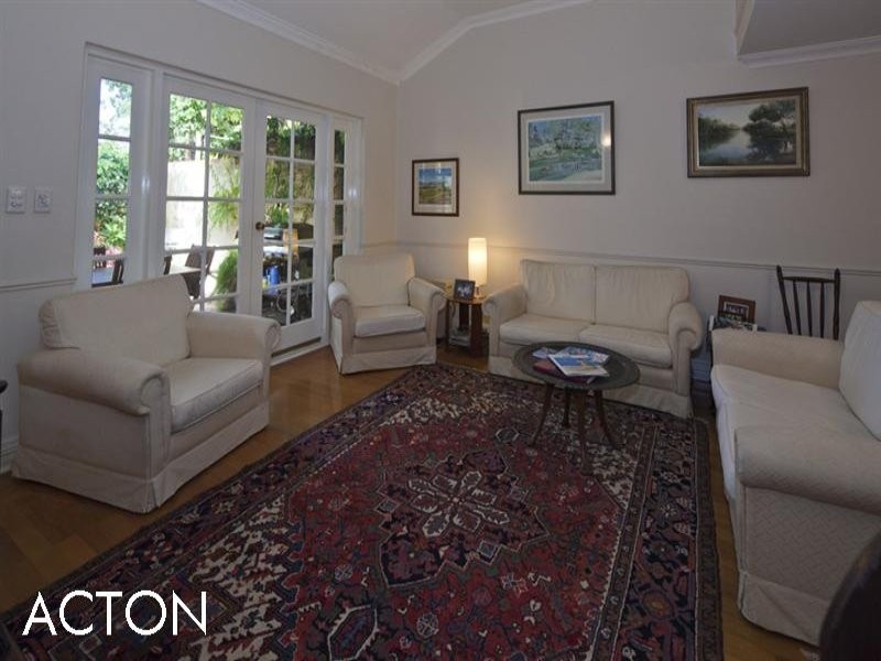 2/25 Barnfield Road, Claremont WA 6010