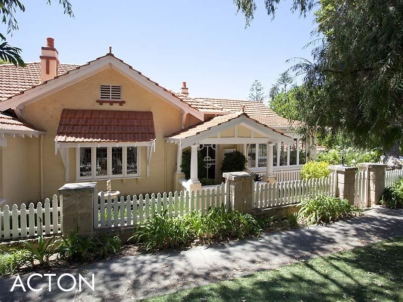 11 Parry Street, Claremont WA 6010