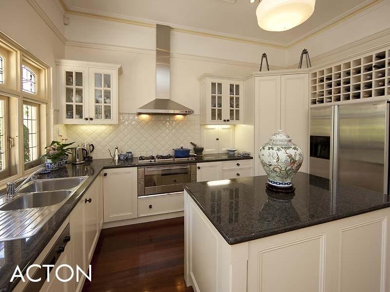 11 Parry Street, Claremont WA 6010
