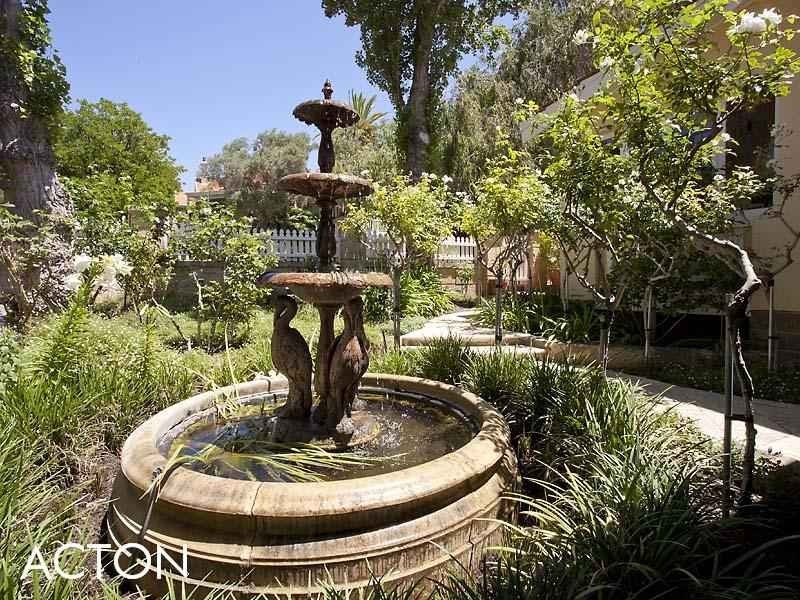 11 Parry Street, Claremont WA 6010
