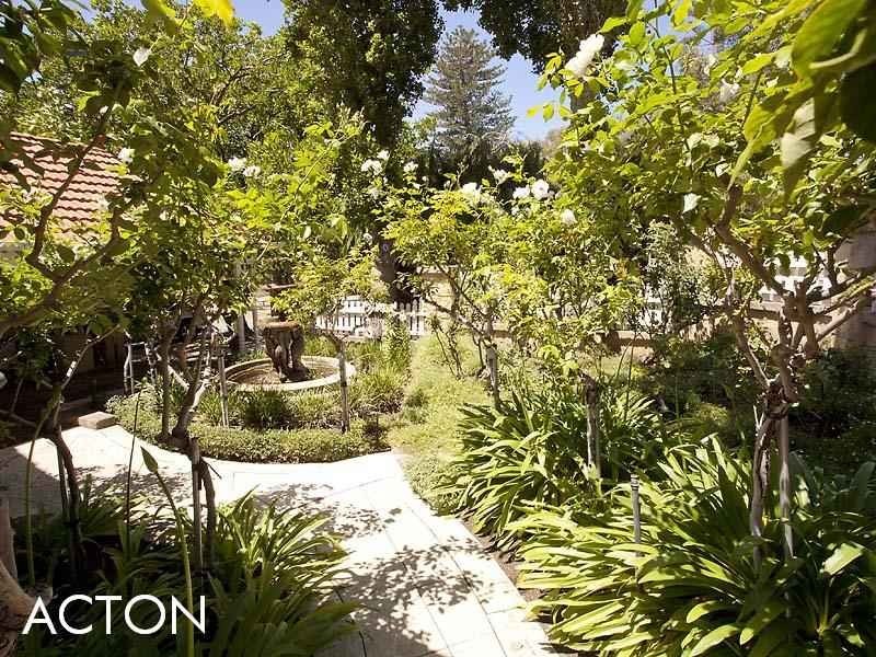 11 Parry Street, Claremont WA 6010