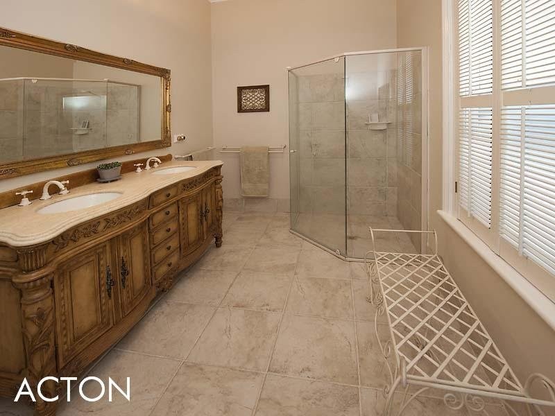 8 Agett Road, Claremont WA 6010