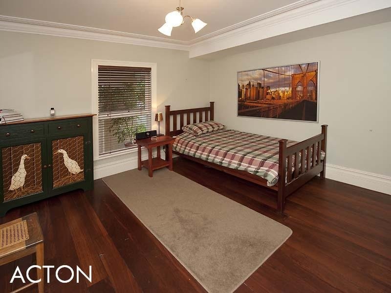 8 Agett Road, Claremont WA 6010