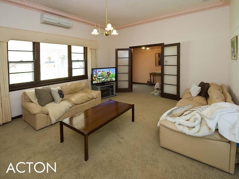 150 Adelma Road, Dalkeith WA 6009