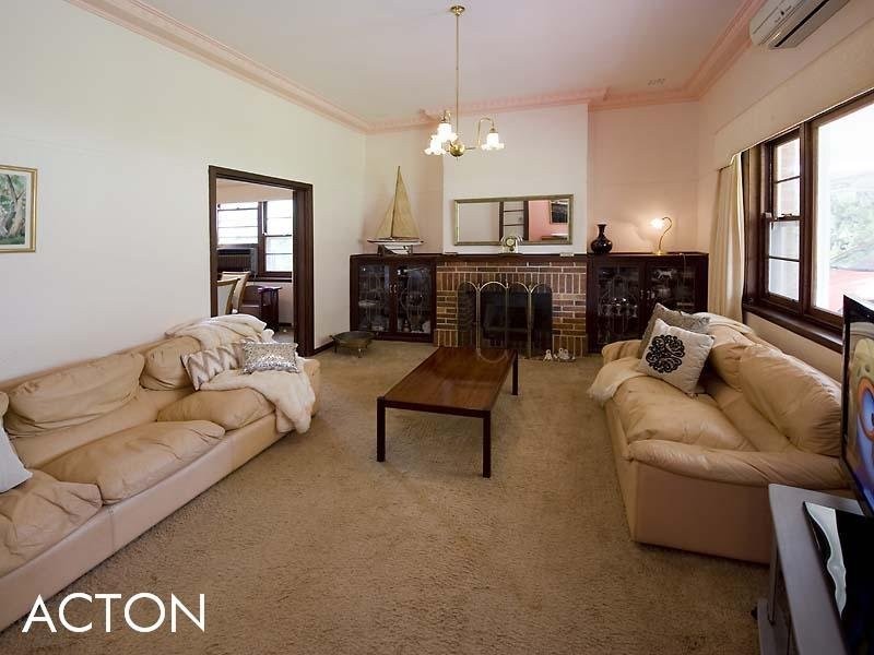 150 Adelma Road, Dalkeith WA 6009