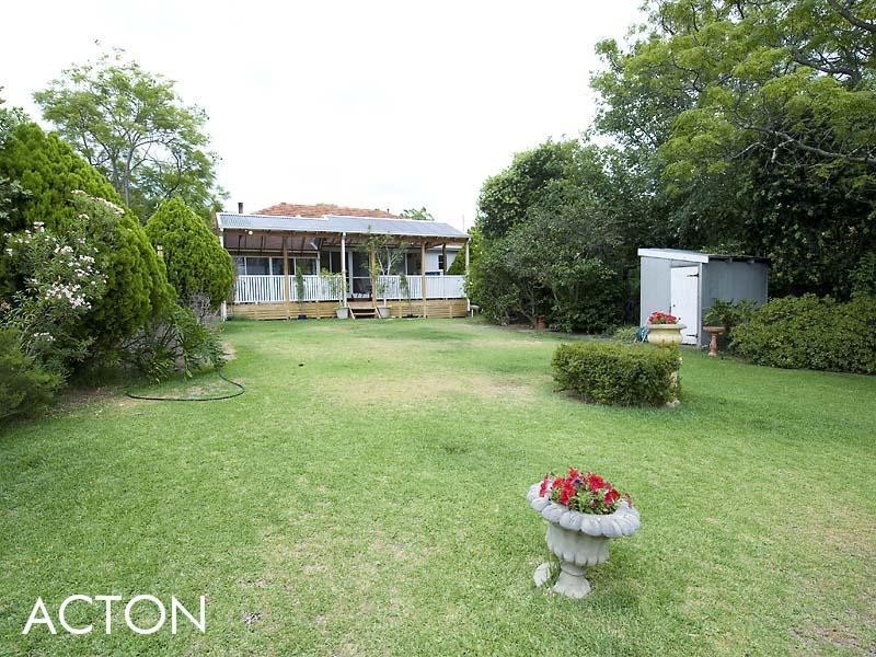 150 Adelma Road, Dalkeith WA 6009