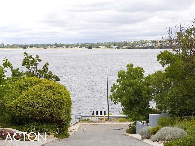 150 Adelma Road, Dalkeith WA 6009