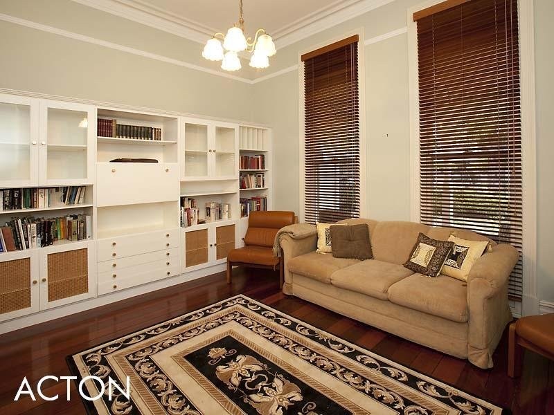 2 Langsford Street, Claremont WA 6010