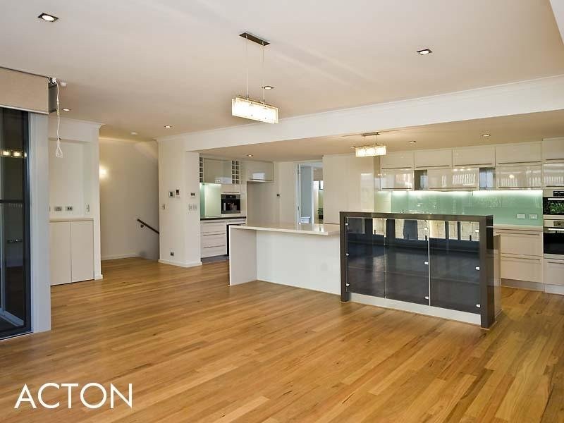 6 Mchenry Lane, Nedlands WA 6009