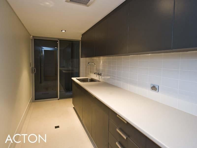 6 Mchenry Lane, Nedlands WA 6009