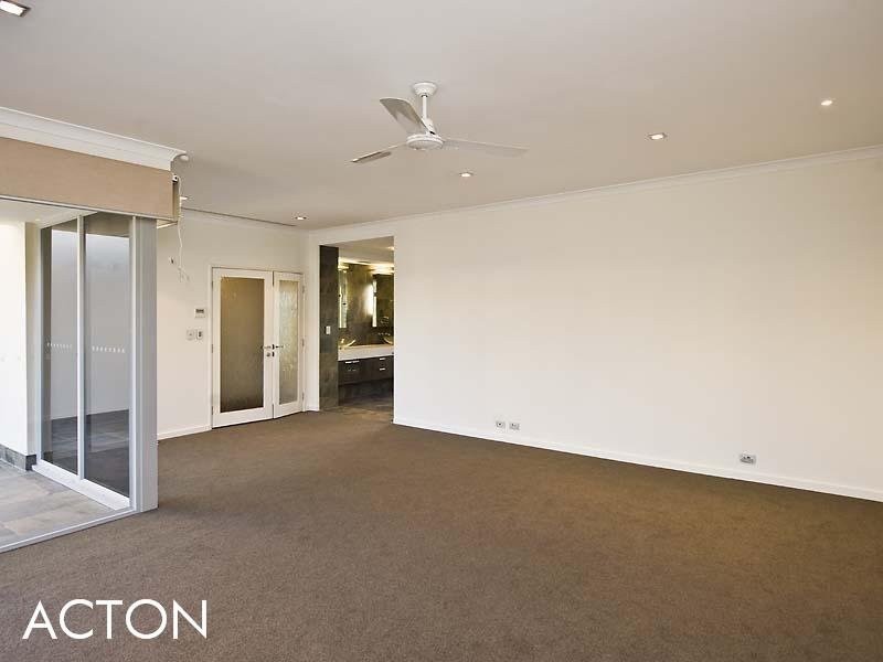 6 Mchenry Lane, Nedlands WA 6009