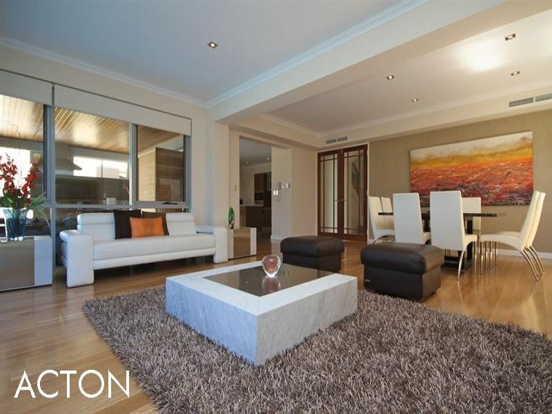 8 Houston Place, Mount Claremont WA 6010