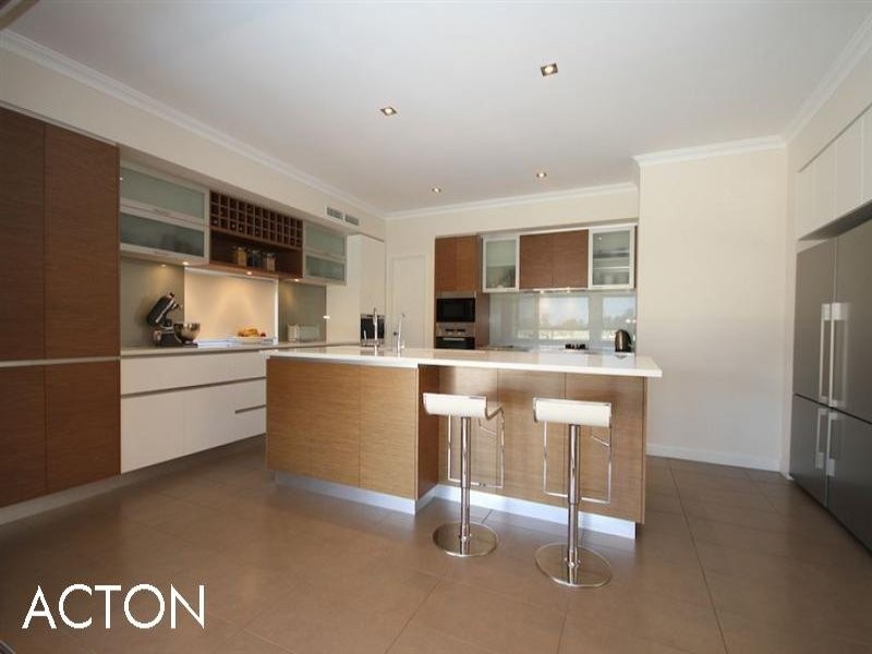 8 Houston Place, Mount Claremont WA 6010